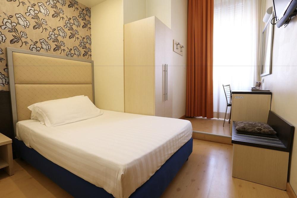 Hotel Piacenza Milano Eksteriør billede