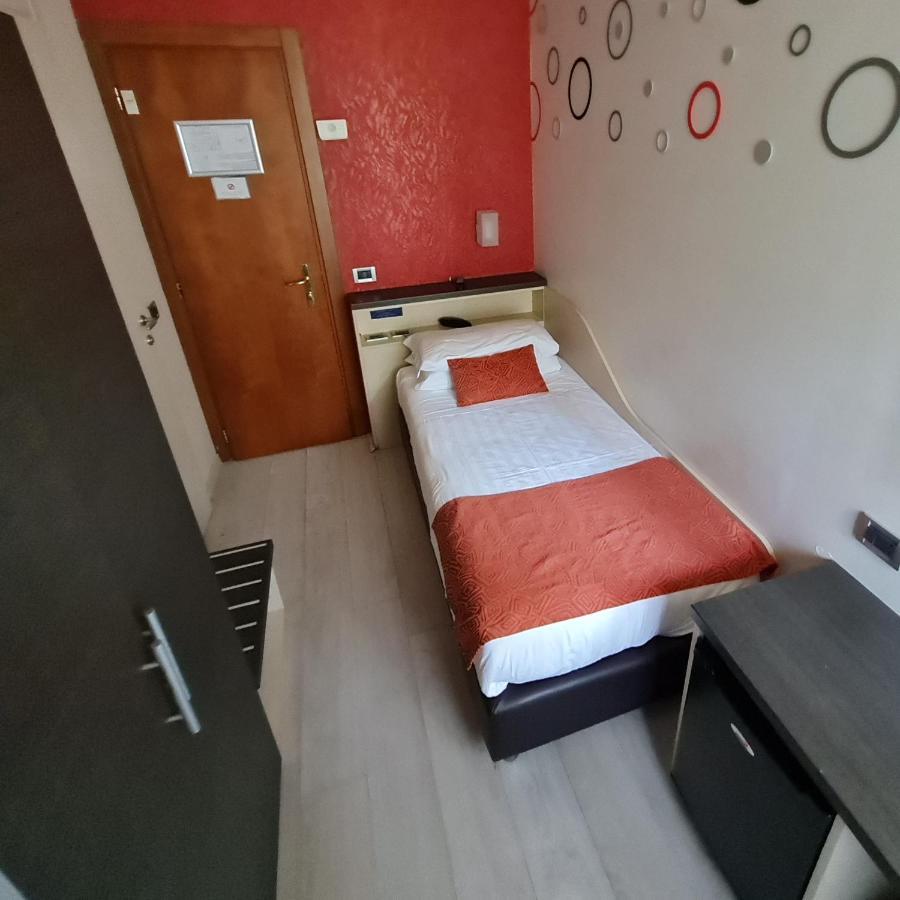 Hotel Piacenza Milano Eksteriør billede